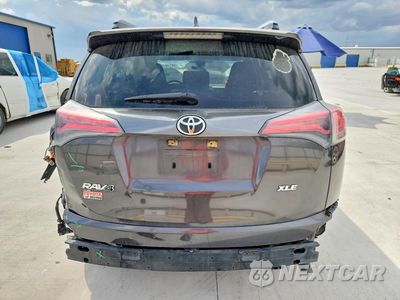 Zdjęcie 6 z 14 samochodu: 2017 TOYOTA RAV4 XLE VIN:JTMWFREV2HJ129185 - miniatura