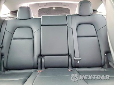 Zdjęcie 10 z 13 samochodu: 2022 TESLA MODEL Y VIN:7SAYGDEF8NF404601 - miniatura