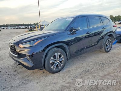 2022 TOYOTA HIGHLANDER XLE 5TDGZRAH2NS125728 - główne zdjęcie licytacji z USA - miniatura