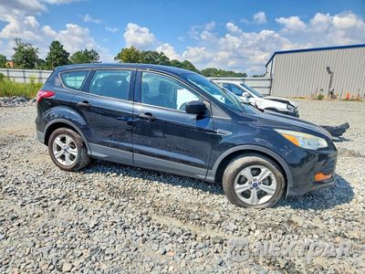 Czwarte zdjęcie samochodu z boku: 2014 FORD ESCAPE S VIN:1FMCU0F74EUE20118 - miniatura