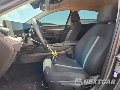 Zdjęcie 7 z 13 samochodu: 2026 HYUNDAI SONATA HYBRID BLUE VIN:KMHL24JJ2TA154452 - miniatura