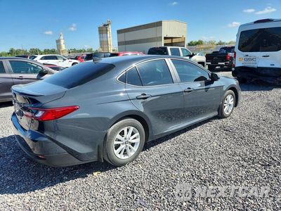 Trzecie zdjęcie samochodu z tyłu: 2025 TOYOTA CAMRY LE VIN:4T1DAACK4SU085501 - miniatura
