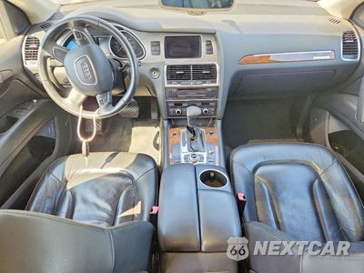 Zdjęcie 8 z 13 samochodu: 2012 AUDI Q7 PREMIUM PLUS VIN:WA1LGAFE0CD000119 - miniatura