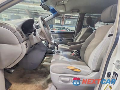 Zdjęcie 7 z 13 samochodu: 2008 TOYOTA SIENNA LE 8-PASSENGER VIN:5TDZK23C78S174823 - miniatura