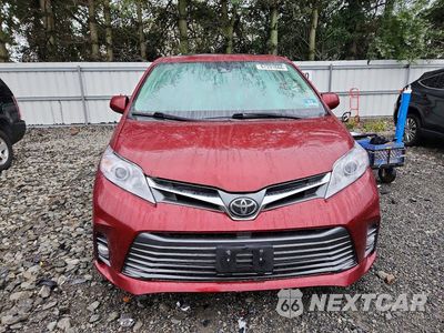 Piąte zdjęcie samochodu w środku: 2018 TOYOTA SIENNA XLE 7-PASSENGER VIN:5TDDZ3DC4JS208085 - miniatura