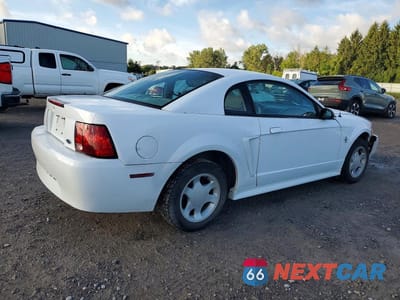 Trzecie zdjęcie samochodu z tyłu: 2000 FORD MUSTANG VIN:1FAFP4049YF137579 - miniatura