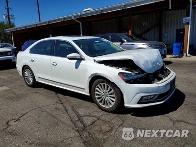 Czwarte zdjęcie samochodu z boku: 2016 VOLKSWAGEN PASSAT SE VIN:1VWBT7A33GC045568 - miniatura