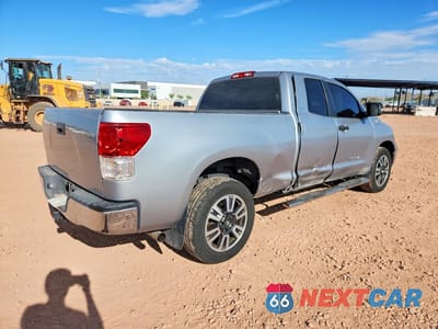 Trzecie zdjęcie samochodu z tyłu: 2011 TOYOTA TUNDRA DOUBLE CAB SR5 VIN:5TFRM5F17BX025738 - miniatura