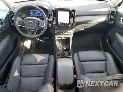Zdjęcie 8 z 13 samochodu: 2025 VOLVO XC40 ULTRA VIN:YV4L12UFXS2596341 - miniatura