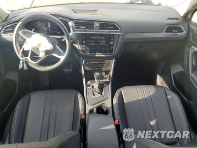 Zdjęcie 8 z 12 samochodu: 2023 VOLKSWAGEN TIGUAN SE VIN:3VV3B7AX1PM114013 - miniatura