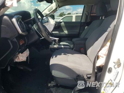Zdjęcie 7 z 12 samochodu: 2019 TOYOTA TACOMA SR5 V6 VIN:3TMCZ5AN3KM281222 - miniatura