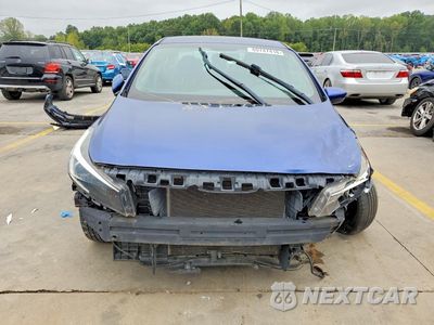 Piąte zdjęcie samochodu w środku: 2018 KIA FORTE LX VIN:3KPFK4A77JE169786 - miniatura