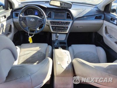 Zdjęcie 8 z 12 samochodu: 2017 HYUNDAI SONATA SPORT VIN:5NPE34AF1HH449807 - miniatura