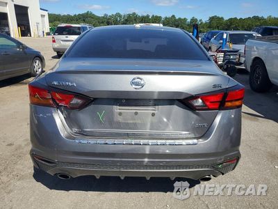 Zdjęcie 6 z 12 samochodu: 2019 NISSAN ALTIMA SR VIN:1N4BL4CW4KN303172 - miniatura