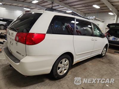 Trzecie zdjęcie samochodu z tyłu: 2007 TOYOTA SIENNA LE 8-PASSENGER VIN:5TDZK23C37S034217 - miniatura