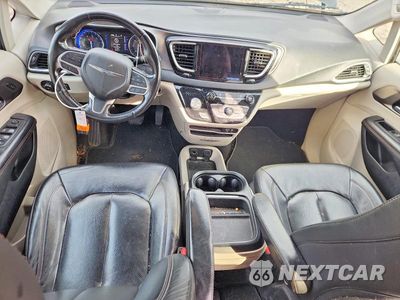 Zdjęcie 8 z 13 samochodu: 2020 CHRYSLER PACIFICA TOURING L VIN:2C4RC1BG3LR137667 - miniatura