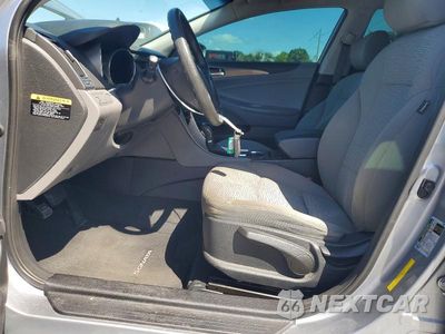 Zdjęcie 7 z 13 samochodu: 2015 HYUNDAI SONATA HYBRID BASE VIN:KMHEC4A42FA120144 - miniatura