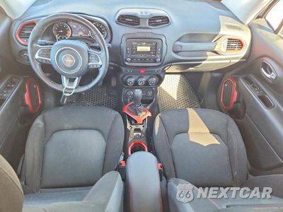 Zdjęcie 8 z 12 samochodu: 2016 JEEP RENEGADE TRAILHAWK VIN:ZACCJBCT0GPD61860 - miniatura
