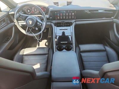 Zdjęcie 8 z 12 samochodu: 2025 PORSCHE PANAMERA BASE VIN:WP0AA2YA6SL001357 - miniatura