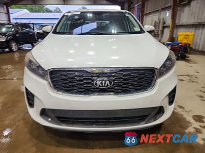 Piąte zdjęcie samochodu w środku: 2020 KIA SORENTO S VIN:5XYPG4A59LG689532 - miniatura