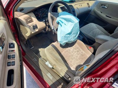 Zdjęcie 8 z 12 samochodu: 2001 HONDA ACCORD EX VIN:JHMCG56671C015479 - miniatura