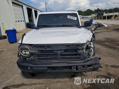 Piąte zdjęcie samochodu w środku: 2024 FORD BRONCO BIG BEND VIN:1FMDE7BHXRLB23178 - miniatura
