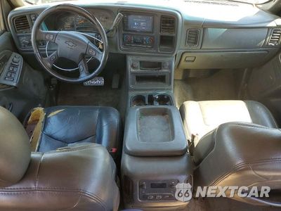 Zdjęcie 8 z 12 samochodu: 2005 CHEVROLET SILVERADO K2500 HEAVY DUTY VIN:1GCHK23285F818263 - miniatura