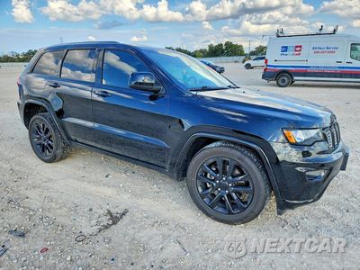 Czwarte zdjęcie samochodu z boku: 2022 JEEP GRAND CHEROKEE LAREDO E VIN:1C4RJEAG2NC153658 - miniatura