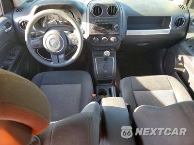 Zdjęcie 8 z 12 samochodu: 2014 JEEP COMPASS SPORT VIN:1C4NJCBB4ED894054 - miniatura