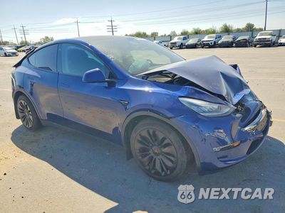 Czwarte zdjęcie samochodu z boku: 2020 TESLA MODEL Y VIN:5YJYGDEE2LF031735 - miniatura