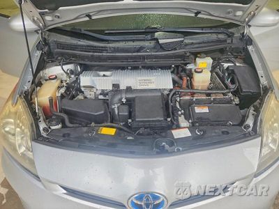 Zdjęcie 11 z 12 samochodu: 2015 TOYOTA PRIUS THREE VIN:JTDKN3DU2F1891212 - miniatura