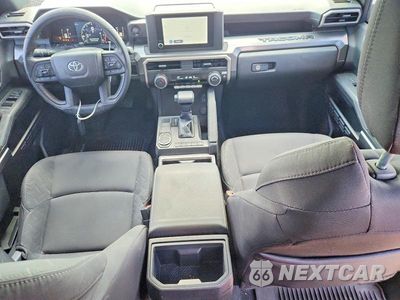 Zdjęcie 8 z 13 samochodu: 2025 TOYOTA TACOMA SR5 VIN:3TMKB5FN9SM050155 - miniatura