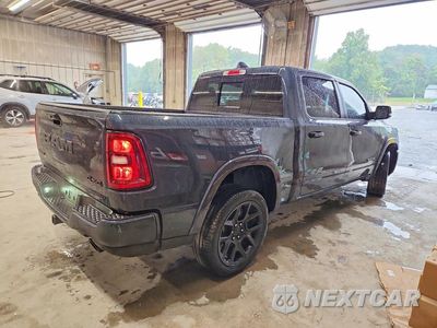 Trzecie zdjęcie samochodu z tyłu: 2026 RAM 1500 LARAMIE VIN:1C6SRFJT5TN274609 - miniatura