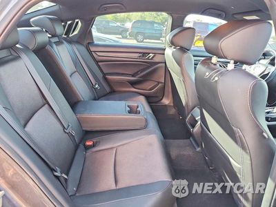 Zdjęcie 10 z 13 samochodu: 2019 HONDA ACCORD SPORT VIN:1HGCV1F31KA029625 - miniatura