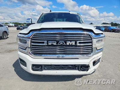 Piąte zdjęcie samochodu w środku: 2024 RAM 2500 LARAMIE VIN:3C6UR5FL9RG402976 - miniatura