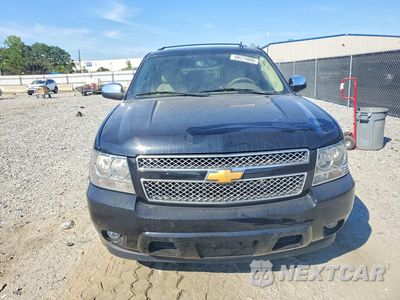 Piąte zdjęcie samochodu w środku: 2010 CHEVROLET TAHOE C1500 LTZ VIN:1GNUCCE03AR155116 - miniatura
