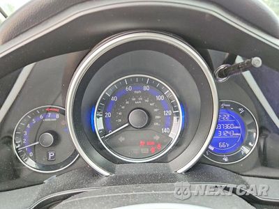 Zdjęcie 9 z 12 samochodu: 2019 HONDA FIT LX VIN:3HGGK5H47KM729515 - miniatura