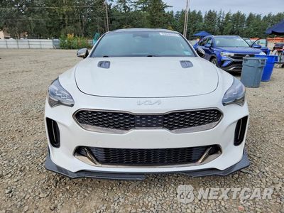 Piąte zdjęcie samochodu w środku: 2022 KIA STINGER GT LINE VIN:KNAE35LD9N6118767 - miniatura