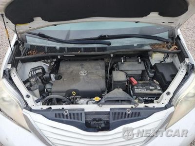 Zdjęcie 12 z 13 samochodu: 2015 TOYOTA SIENNA LE VIN:5TDKK3DC9FS642845 - miniatura