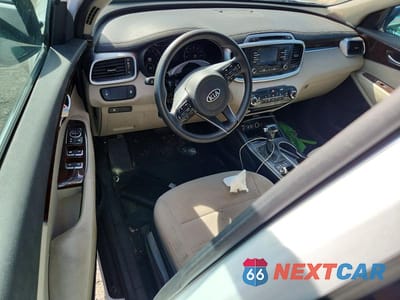 Zdjęcie 8 z 13 samochodu: 2017 KIA SORENTO LX VIN:5XYPGDA31HG192836 - miniatura