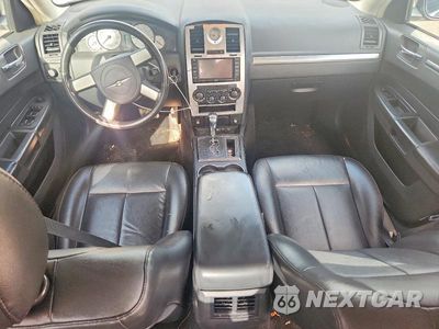 Zdjęcie 8 z 13 samochodu: 2009 CHRYSLER 300 TOURING VIN:2C3LA53V09H575503 - miniatura