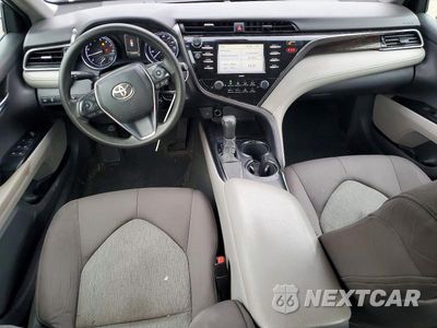 Zdjęcie 8 z 12 samochodu: 2020 TOYOTA CAMRY LE VIN:4T1C11AK5LU340995 - miniatura