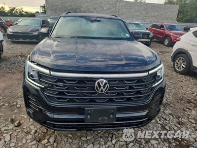 Piąte zdjęcie samochodu w środku: 2026 VOLKSWAGEN ATLAS CROSS SPORT SEL R-LINE BLACK VIN:1V2AC2CA2TC214484 - miniatura