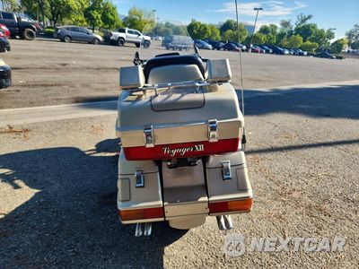 Czwarte zdjęcie samochodu z boku: 1988 KAWASAKI ZG1200 VIN:JKAZG9B12JB500917 - miniatura