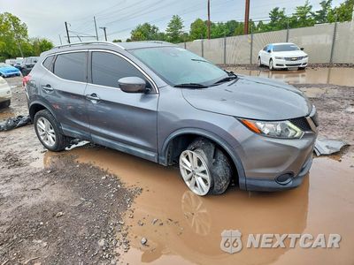 Czwarte zdjęcie samochodu z boku: 2019 NISSAN ROGUE SPORT SV VIN:JN1BJ1CP4KW233760 - miniatura