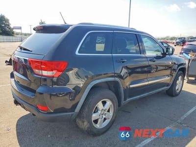 Trzecie zdjęcie samochodu z tyłu: 2012 JEEP GRAND CHEROKEE LAREDO VIN:1C4RJFAGXCC185275 - miniatura