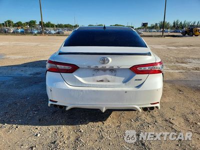 Zdjęcie 6 z 12 samochodu: 2018 TOYOTA CAMRY XSE VIN:4T1B61HK7JU641493 - miniatura