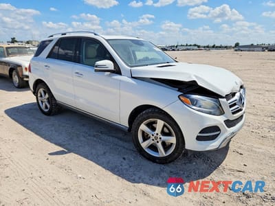 Czwarte zdjęcie samochodu z boku: 2017 MERCEDES-BENZ GLE 350 4MATIC VIN:4JGDA5HB9HA905520 - miniatura