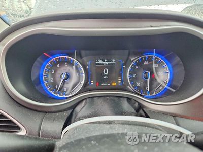 Zdjęcie 9 z 13 samochodu: 2020 CHRYSLER PACIFICA TOURING L VIN:2C4RC1BGXLR117884 - miniatura