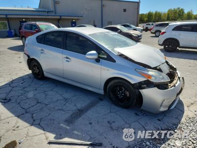 Czwarte zdjęcie samochodu z boku: 2013 TOYOTA PRIUS THREE VIN:JTDKN3DU0D5601698 - miniatura